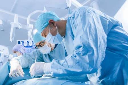 中國藥械出海勢頭強勁！2025年海外授權金額同比增160%